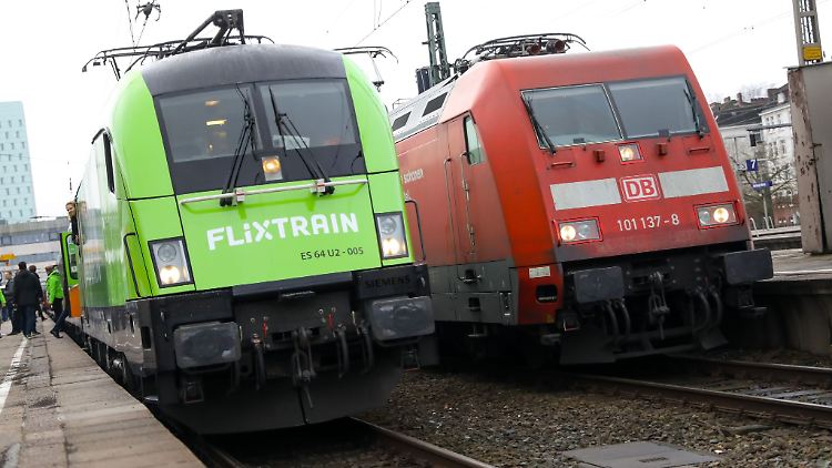 Schwämmlein forderte einen fairen Wettbewerb - auch im Fernverkehr. "Das ist aktuell nicht der Fall", sagte er.