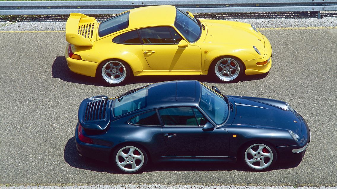 08_Zwei_Turbolader_fuer_den_Turbo-Pionier_-_der_Porsche_911_Turbo__993__..._Quelle_Dr._Ing._h.c._F._Porsche_AG.jpg