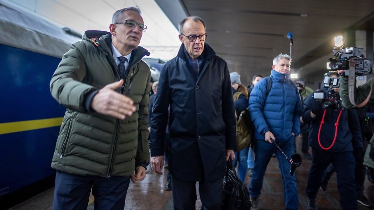 Friedrich Merz ist zurück in Kiew und will das Land militärisch weiter stark halten.