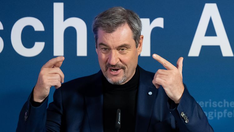 Söder will mit der Axt durch den deutschen Paragrafenwald gehen: Für ein neues Gesetz sollen zwei entfallen.