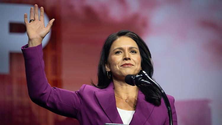 Gabbard kritisierte die Ukraine-Unterstützung bis zu ihrem Austritt bei den Demokraten 2022 scharf.