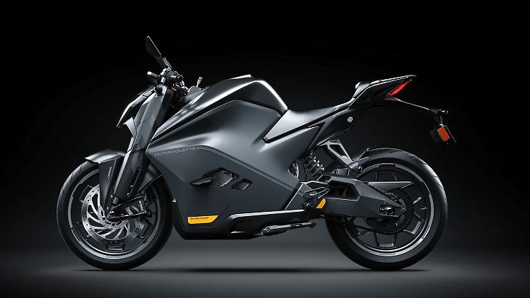 Die Ultraviolette F77 sieht auf den ersten Blick wie ein konventionell angetriebenes Motorrad aus. Doch das Bike aus Indien fährt rein elektrisch.