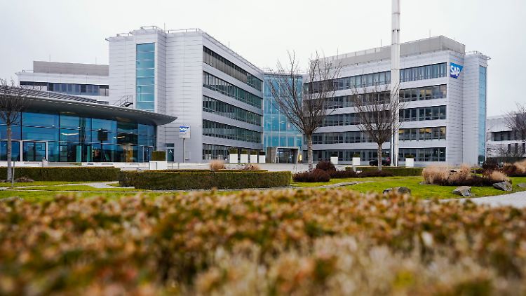 Für Unmut in der SAP-Zentrale sorgt dem "Handelsblatt" zufolge auch, dass die Geschäftsführung wieder mehr Präsenz im Büro verlangt. 