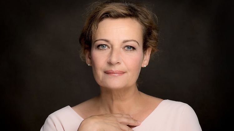 Schauspielerin Lilly Forgách ist an den Folgen eines Aneurysmas gestorben.