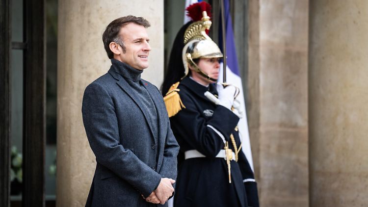 Macron drückt aufs Tempo und könnte schon morgen einen neuen Premier ernennen.