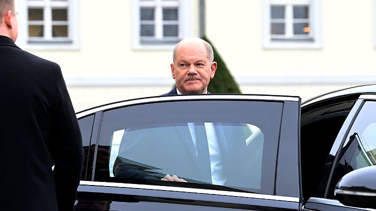 Scholz nach der Entlassung der FDP-Minister durch Bundespräsident Steinmeier. 