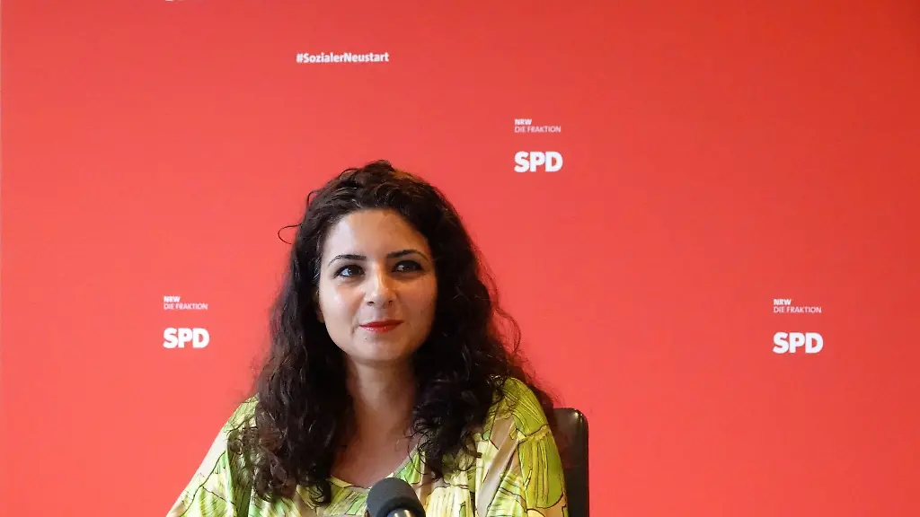 Dilek-Engin-nimmt-an-der-Pressekonferenz-der-SPD-Landtagsfraktion-zum-Start-des-neuen-Schuljahres-teil
