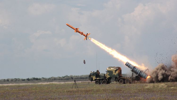 Kiew setzt auch Hoffnungen in die weiterentwickelte Anti-Schiffs-Rakete Neptun.