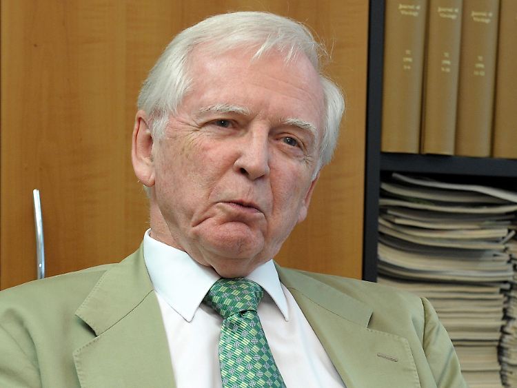 Harald zur Hausen erhielt 2008 den Nobelpreis für Medizin. Er hatte einen Impfstoff gegen eine der häufigsten Krebserkrankungen bei Frauen, den Gebärmutterhalskrebs, entwickelt.