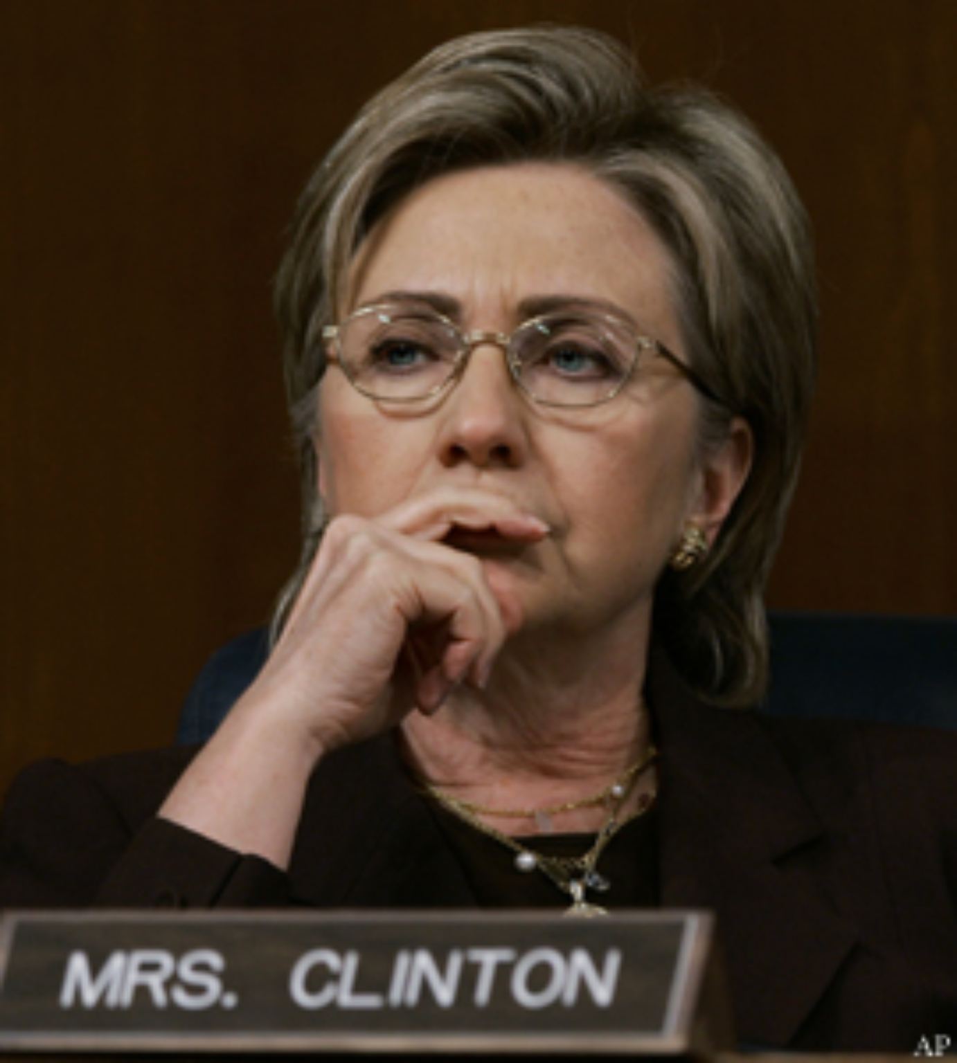 Hillary Rodham Clinton, 60 Jahre alt, Mutter, Ehefrau, Anwältin, Ex-First-Lady, möglicherweise die künftige Präsidentin der Vereinigten Staaten von Amerika.