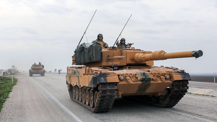 In der Vergangenheit bezog die Türkei auch schon Panzer vom Typ Leopard 2A4 aus Deutschland. Jetzt wurden unter anderem Torpedos und Lenkflugkörper geliefert.