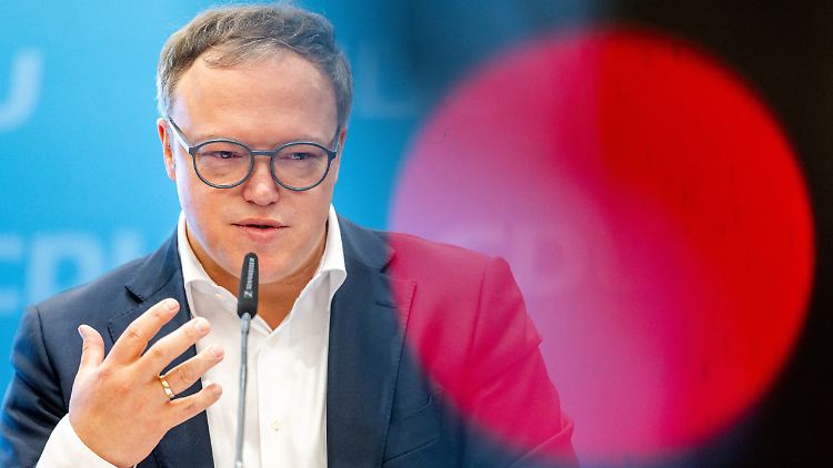 Hofft bei der Wahl in Thüringen auf eine Mehrheit: Mario Voigt