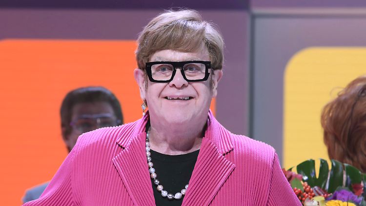 Hat den Drogen vor 34 Jahren abgeschworen: Elton John.