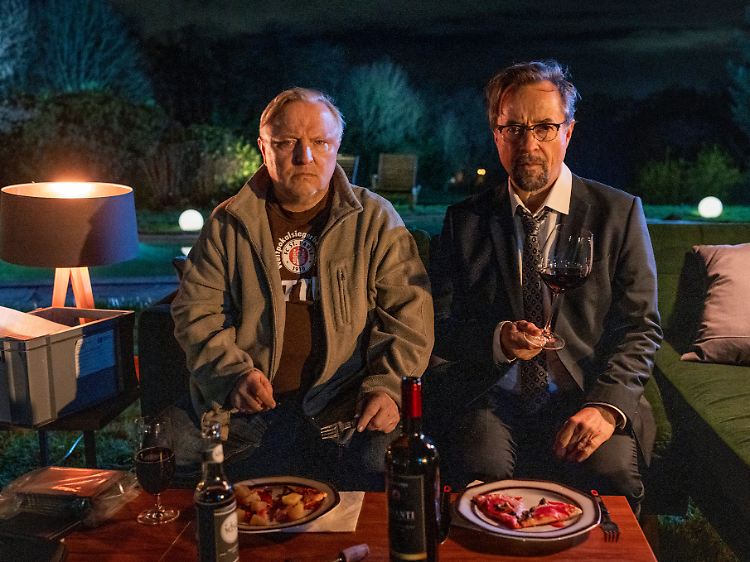 Pizza infernale: Thiel (Axel Prahl) und Boerne (Jan Josef Liefers) beim Abendmahl.