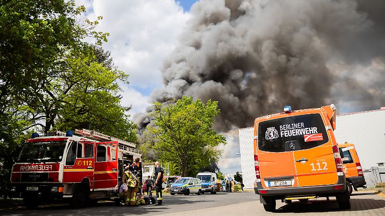 Aufregung in Berlins Südwesten im Mai. Auf einem Gelände, auf dem auch der Rüstungskonzern Diehl ansässig ist, brannte es.