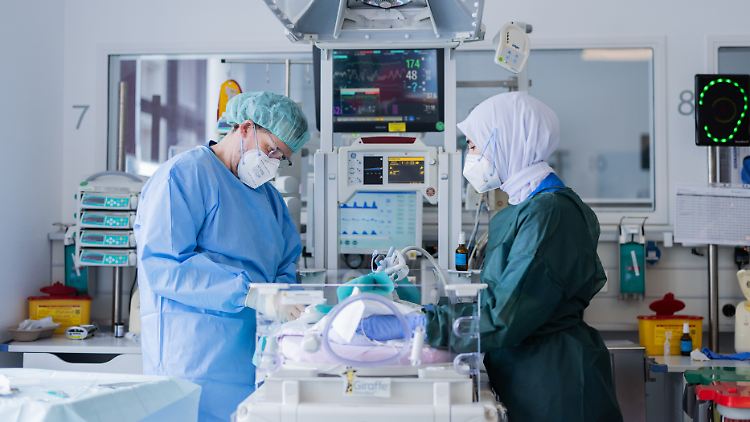 Rund 5000 Syrerinnen und Syrer arbeiten in Deutschland als Ärzte. 