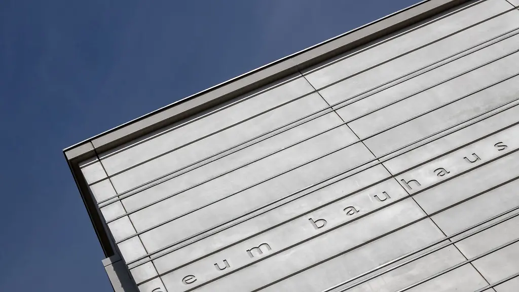 Blick-auf-das-Bauhaus-Museum-Weimar