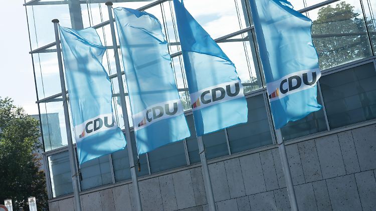 Der Spitzensteuersatz soll nach den Plänen der Union gesenkt werden. 