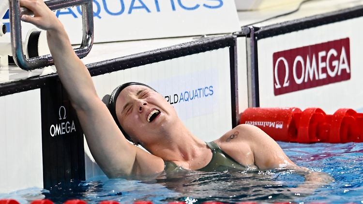 In den ersten Sekunden dominiert der Schmerz: 1500 Meter, 60 Bahnen, 59 Wenden. Dann folgt für Isabel Gose die Gewissheit - WM-Gold.