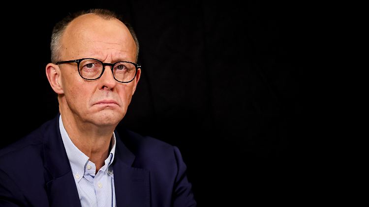 Merz sieht Deutschland unter Scholz in der EU politisch isoliert.