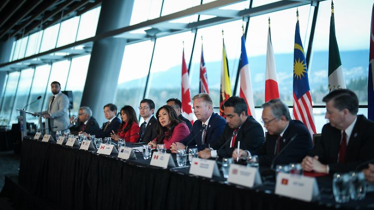 Während einer Pressekonferenz der CPTPP im November 2024 in Vancouver. 