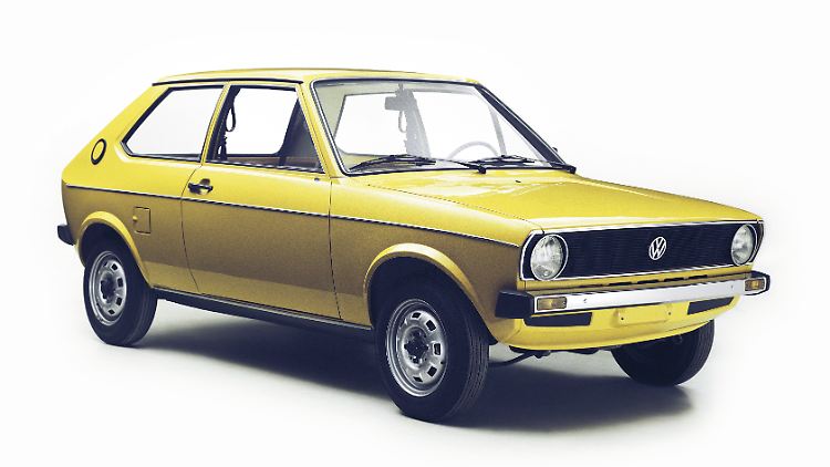 50 Jahre Volkswagen Polo: Noch vor Ford Fiesta und Opel Corsa brachte der erste Polo den modernen deutschen Kleinwagen in Fahrt, dies allerdings als Parallelmodell zum Audi 50.