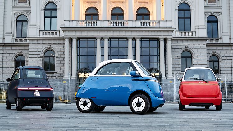 Microlino, die moderne elektrische Interpretation der BMW Isetta, die vor 70 Jahren debütierte.
