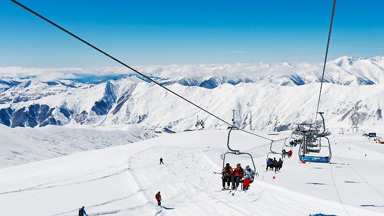 Das Gudauri Skigebiet in Georgien ist das größte und höchst gelegene Skigebiet der ehemaligen Sowjetunion.
