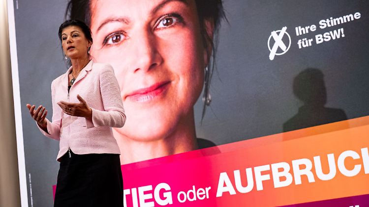 Als das BSW vor einigen Wochen noch mit bis zu 9 Prozent gemessen wurde, sagte Wagenknecht der "Rheinischen Post": "Da stellt man normalerweise keinen Kanzlerkandidaten auf."