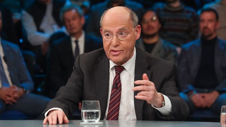 Würde einen Gesprächskreis bilden, um Politik und Bürger wieder miteinander zu versöhnen: Der Linken-Politiker Gregor Gysi. 