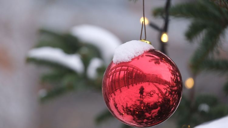 Landen an Weihnachten weiße Flöckchen auf den Christbäumen?
