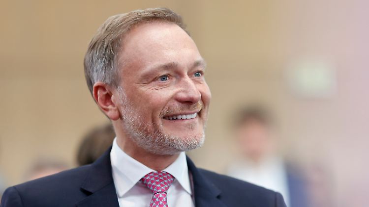 Die Steuerpläne der FDP von Ex-Finanzminister Lindner würden Gutverdiener überproportional begünstigen. 