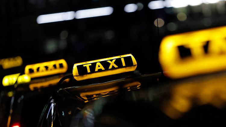 Interessanterweise zeigen nur Taxi- und Krankenwagenfahrer eine geringere Alzheimer-Sterblichkeit, nicht jedoch andere Transportberufe.