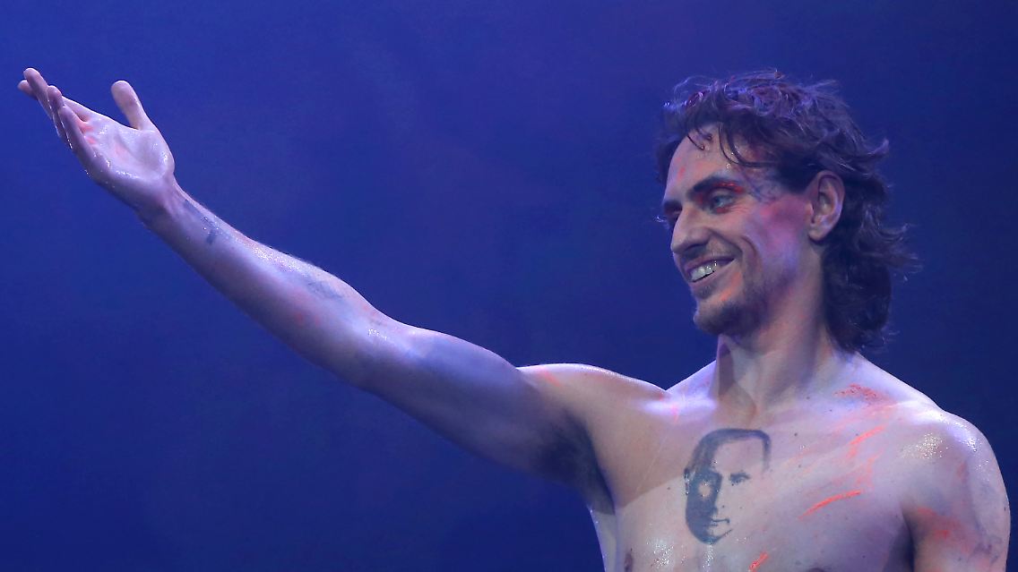 Sergei Polunin mitsamt Putin-Tattoo.
