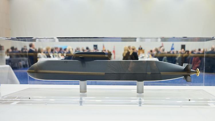Das Modell eines U-Boots der Klasse U212 CD aus dem gemeinsamen Beschaffungsprogramm der norwegischen und der deutschen Marine.