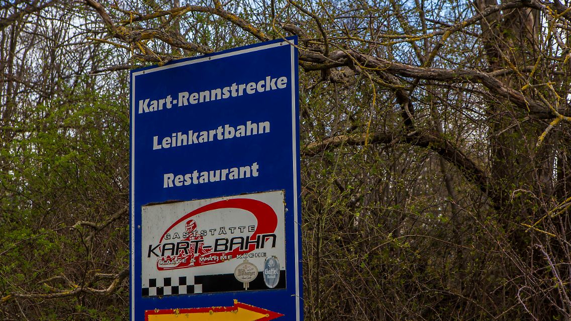 Der Erftlandring, Schumachers Heimatbahn, verschwand für den Hambacher Forst.