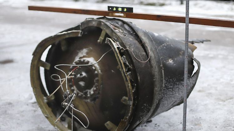 Trümmer einer nordkoreanischen Rakete, die Anfang Januar auf die ukrainische Stadt Charkiw abgefeuert wurde.  