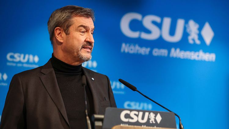 Deutschland müsse künftig selbst entscheiden können, wie viele Menschen kommen und hier bleiben könnten, sagt Söder.