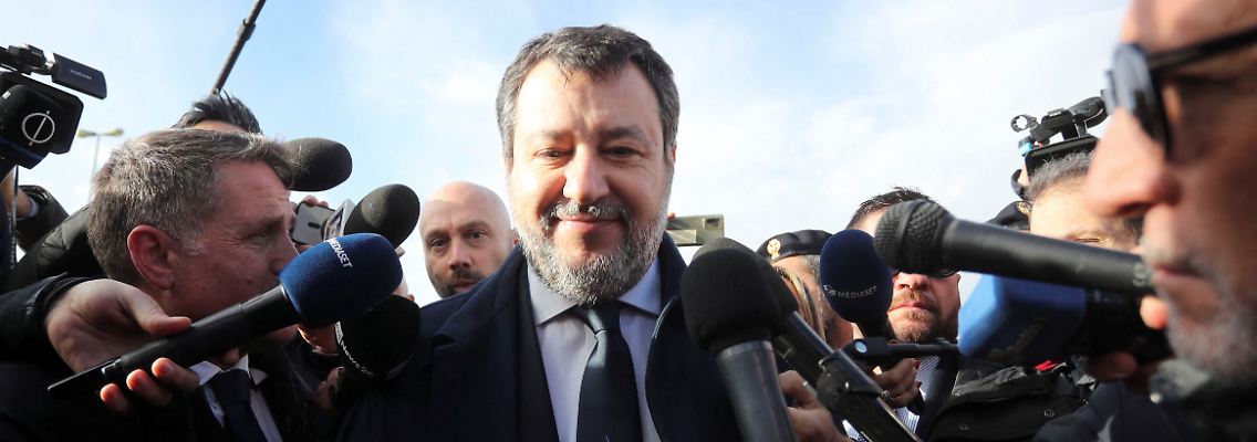 2024-12-20T093707Z_1209235959_RC2VSBAYY1BV_RTRMADP_3_ITALY-TRIAL-SALVINI.JPG