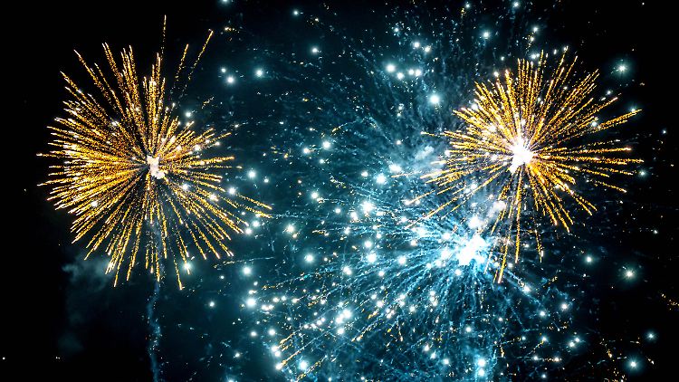 Wegen des Mülls und freigesetzten Feinstaubs sehen Umweltschützer Feuerwerk kritisch.