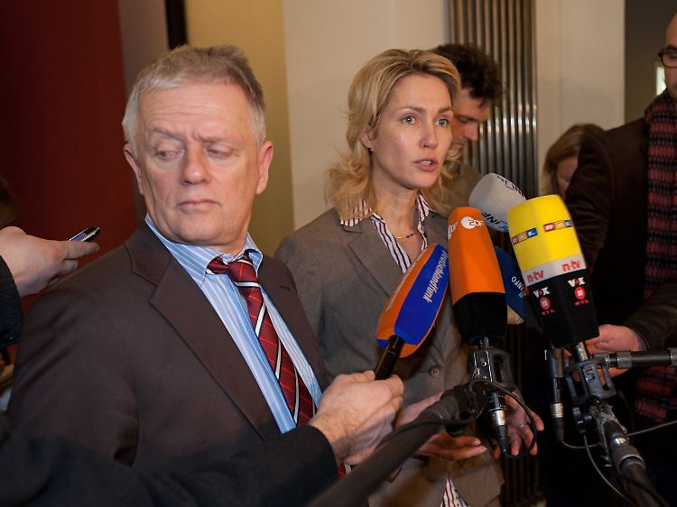 Fritz Kuhn (neben Manuela Schwesig) empfahl genervt: "Wir sollten alle schlafen gehen."