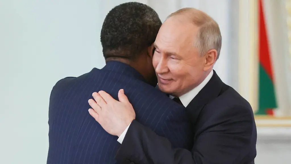 638404a87f10f9424129367a47155e7d