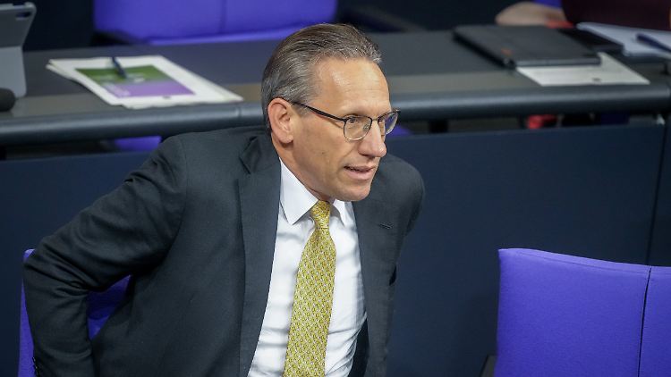 "Wir brauchen auch eine gezielte Reform der Schuldenbremse", erklärt Finanzminister Kukies.