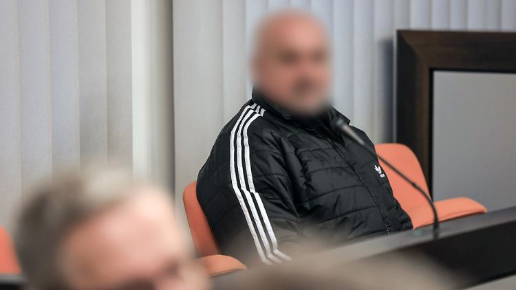 Der Hauptangeklagte im Schumacher-Prozess. Er hat gestanden und will deshalb aus der U-Haft entlassen werden.