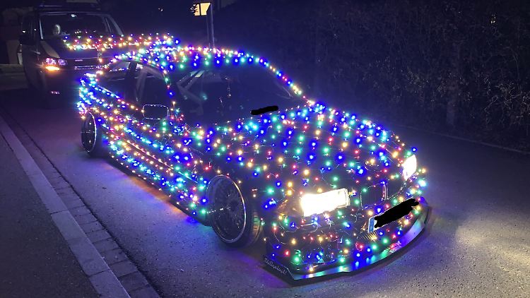 Hier sind nicht nur die Lichterketten fehl am Platz.
