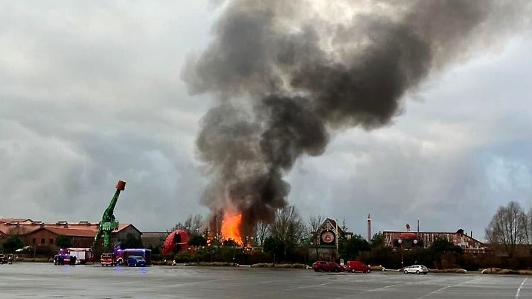 An der Traktorbahn soll das Feuer ausgebrochen sein. 