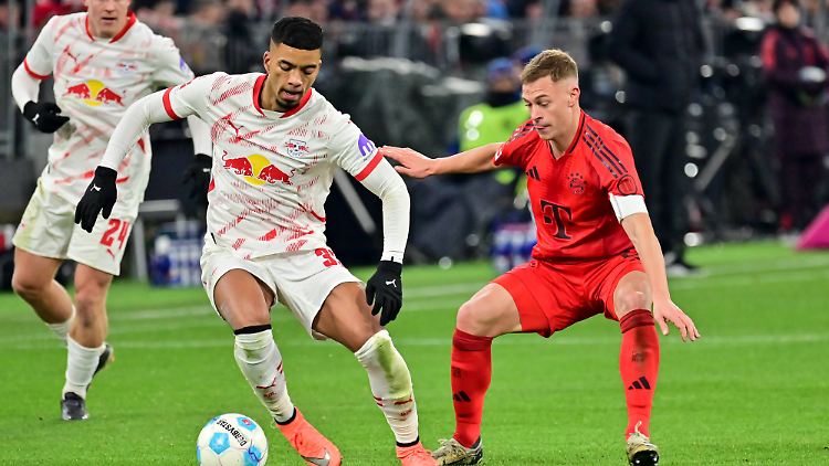 Kimmich (rechts) schickte Henrichs per Döner Stärkung für die OP.