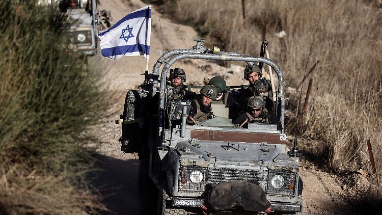 Israelische Soldaten auf den Golanhöhen. 