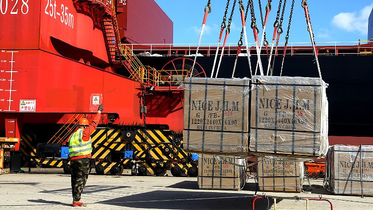 China plant nächstes Jahr Rekordausgaben von drei Billionen Yuan.