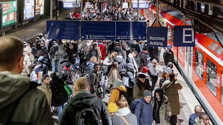 Das Deutschlandticket sorgt beim Nahverkehr für höhere Auslastung, einen Familientarif gibt es bislang nicht.